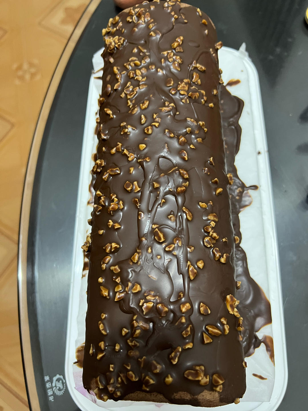 🍫梦龙蛋糕卷. 巧克力脆皮蛋糕卷 by pink-rabbit