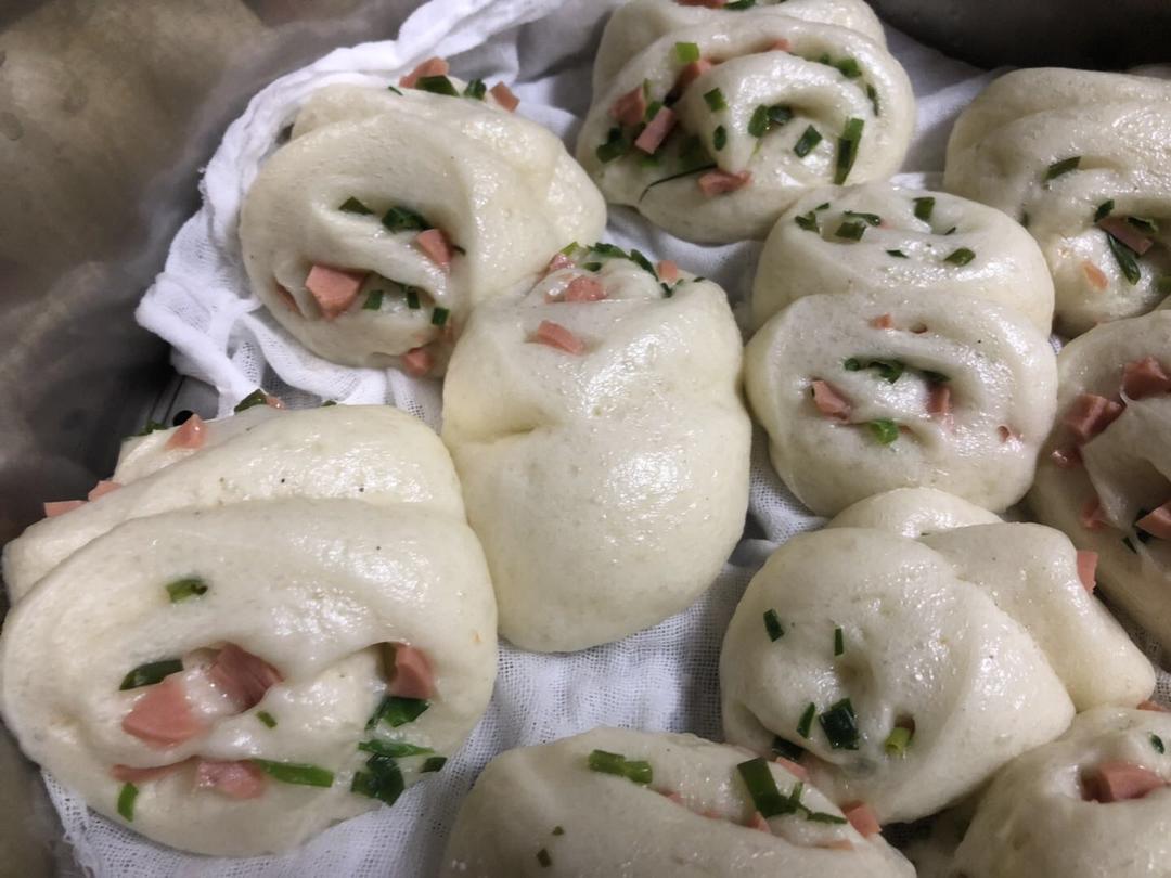 碧波荡漾葱油花卷｜附葱花不变黄小技巧