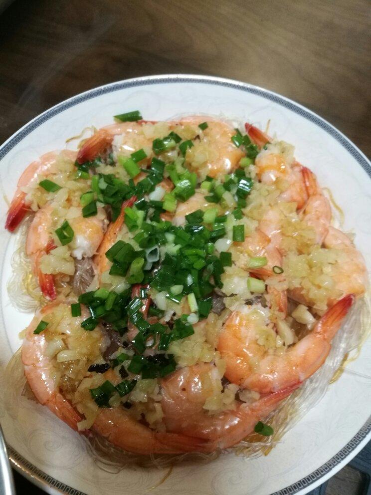 虾最美味的吃法必须是这个——蒜蓉蒸虾（多动图，孔瑶的食谱）