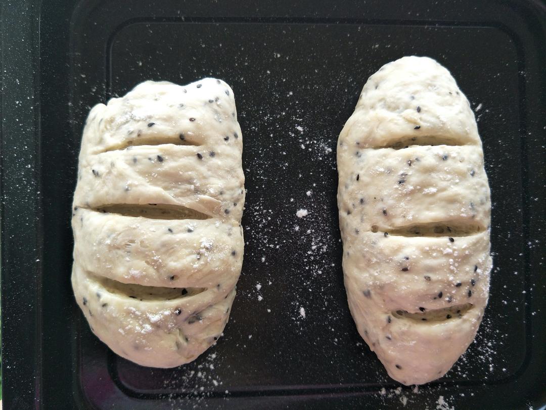 健康黑芝麻面包（免揉）