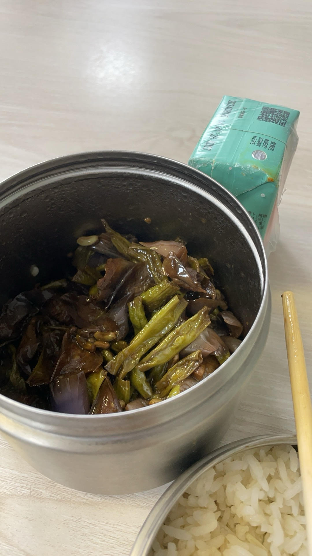 美味可口的豆角烧茄子！原来饭店都是这样做的
