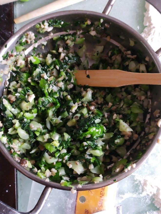 冬笋香菇菜包