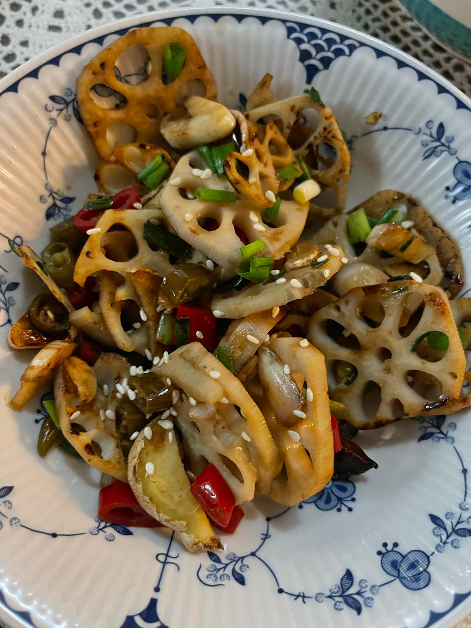 爽脆酸辣的炒藕片