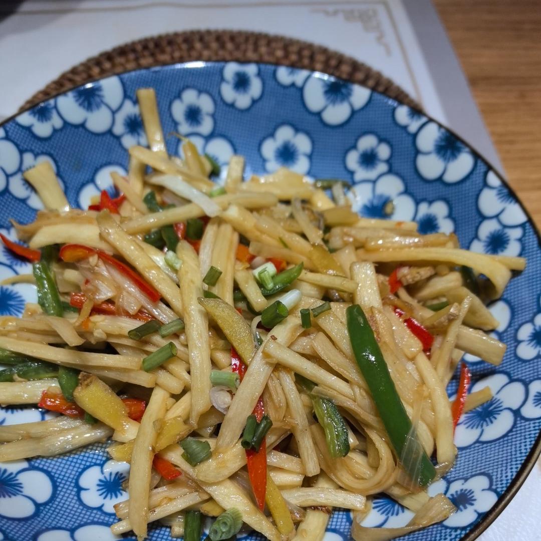 素炒茭白
