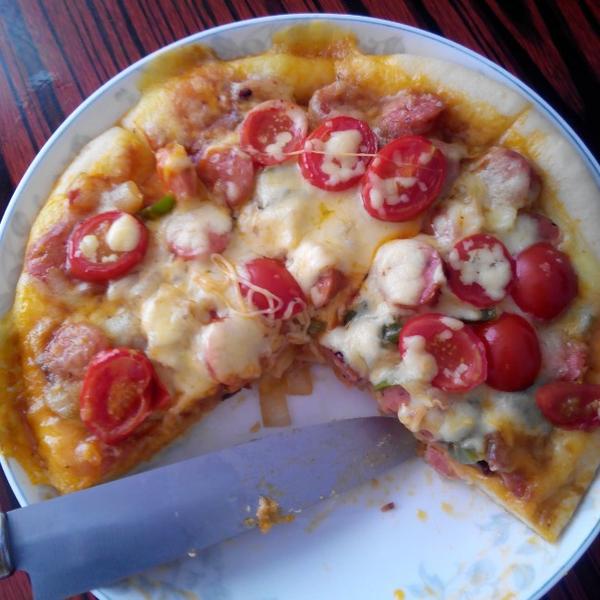 微波香肠培根披萨