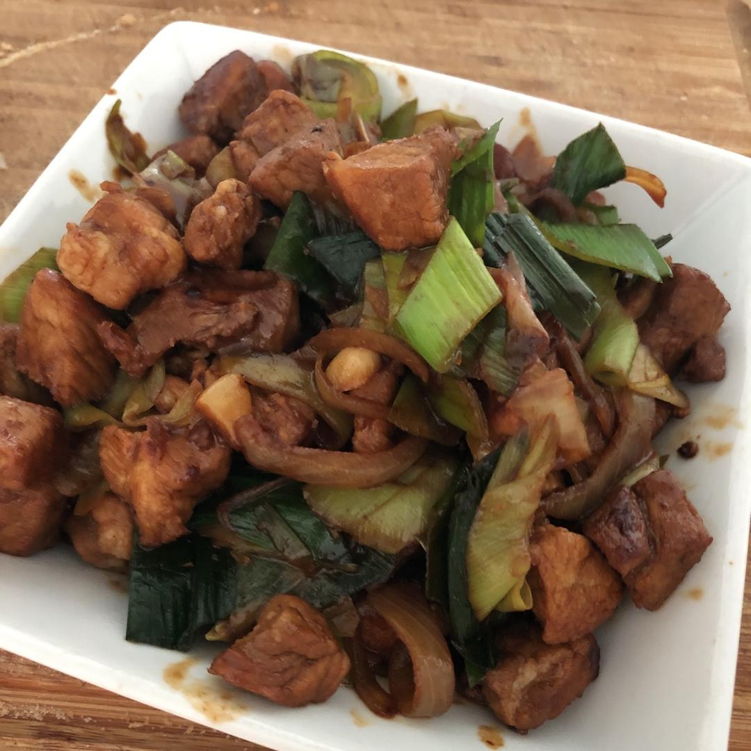 蒜苗炒肉
