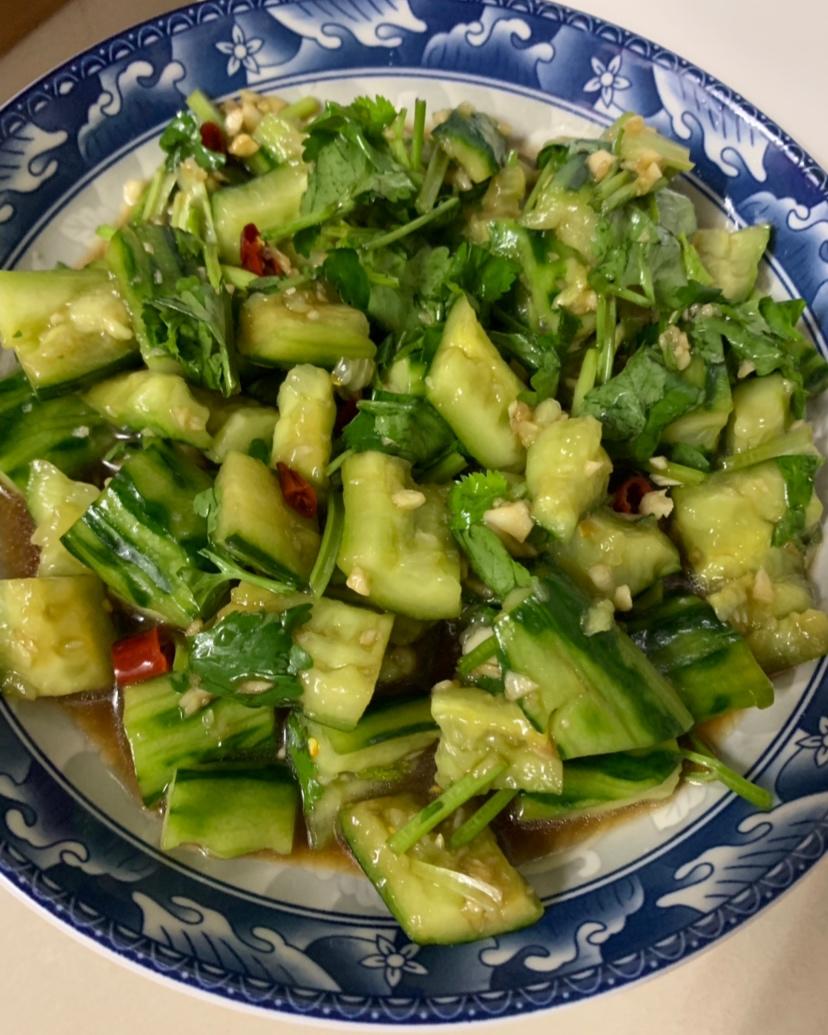 赞不绝口拍黄瓜🥒