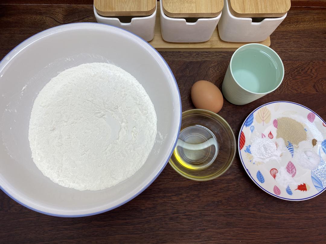 纯奶手撕吐司的做法 步骤1