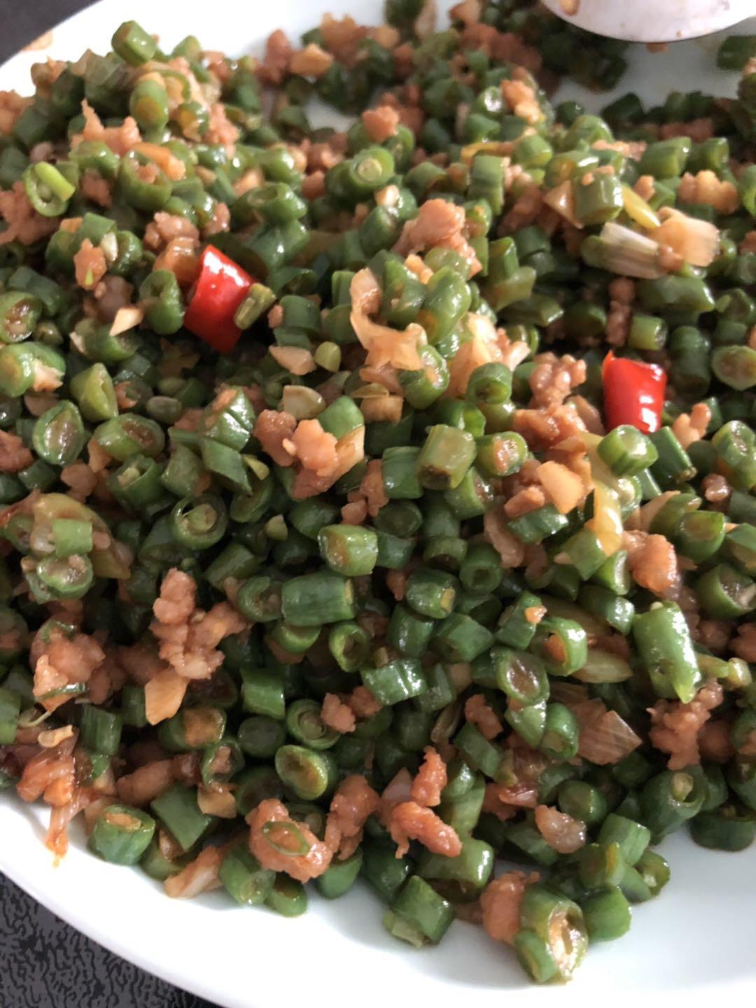 肉沫豆角下饭菜