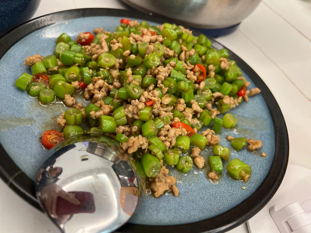 香辣过瘾，超级无敌下饭神器～豆角炒肉沫