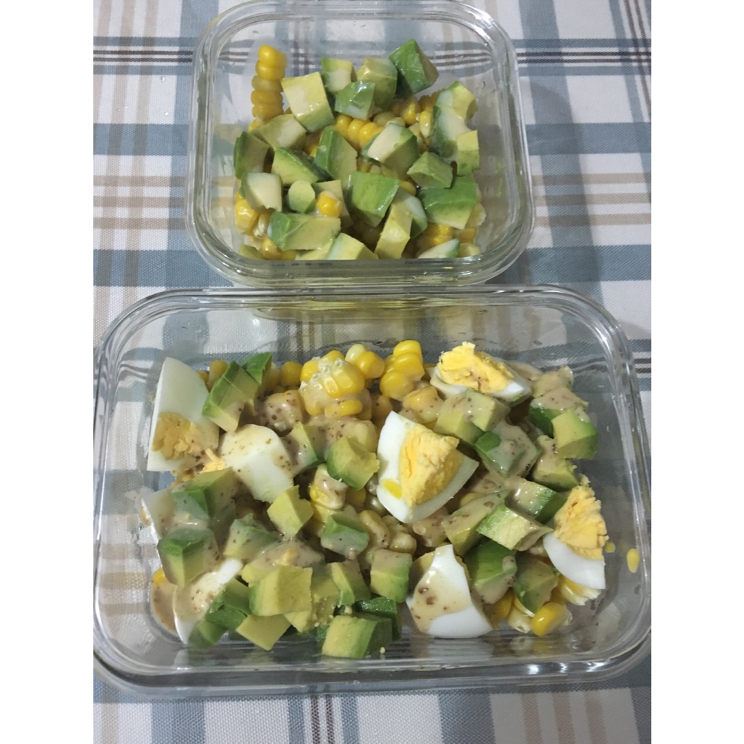 早餐之牛油果鸡蛋沙拉