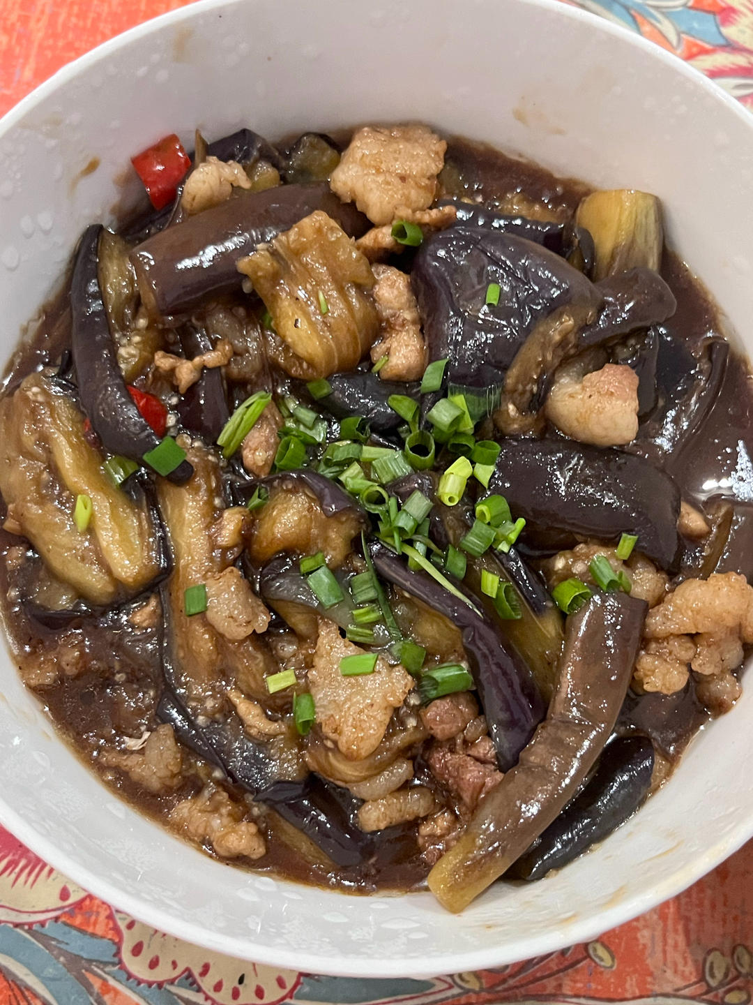 红烧茄子（佐西红柿尖椒）