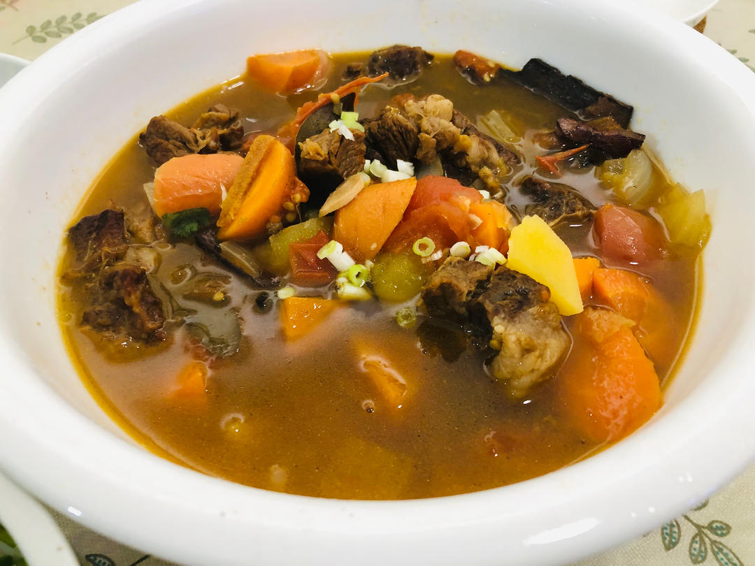 番茄土豆炖牛腩