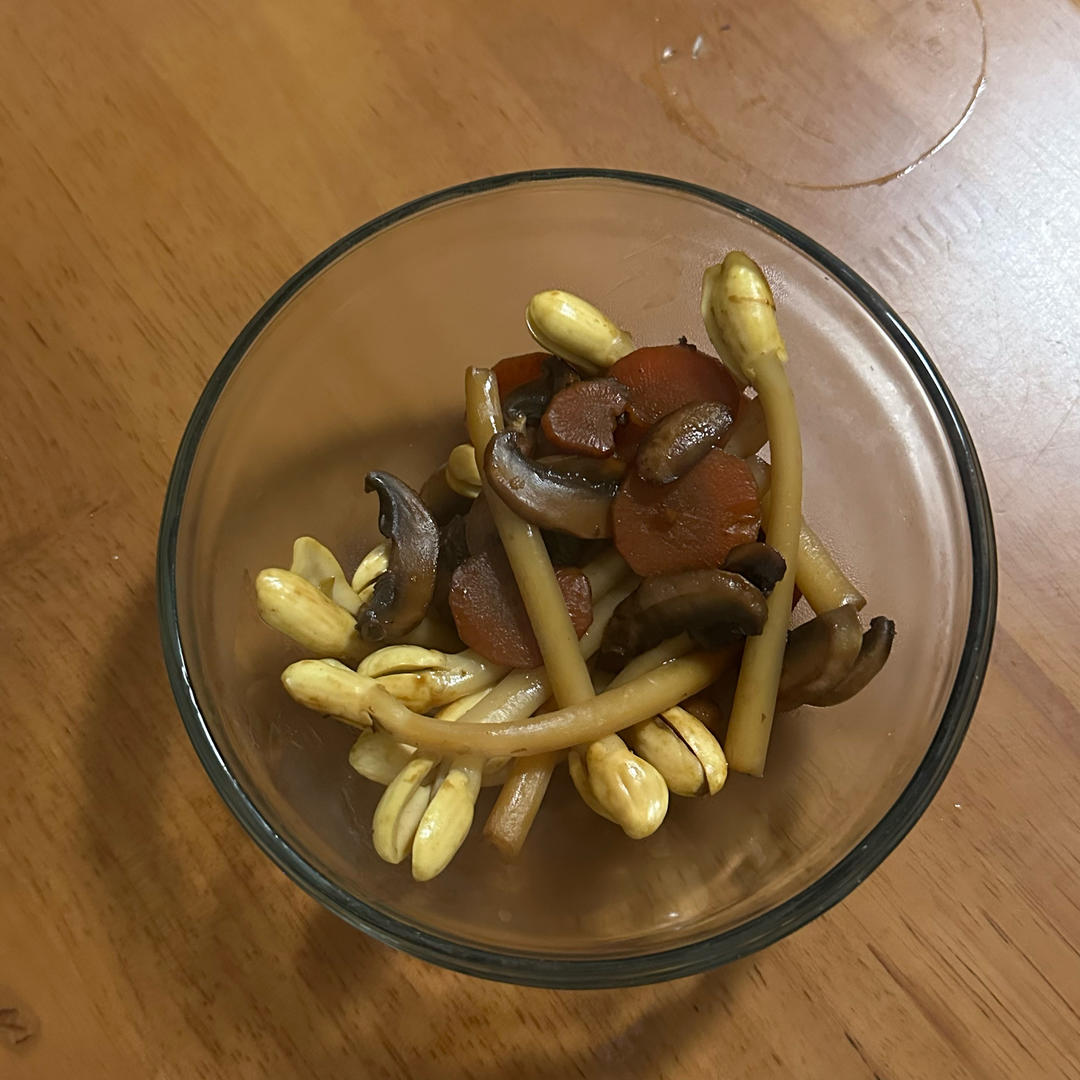蚝油素炒花生芽