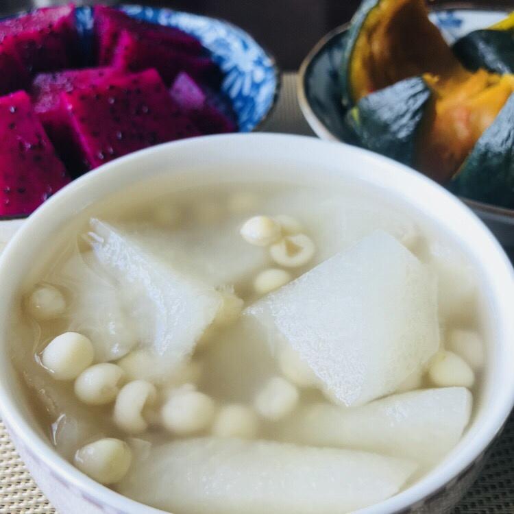 梨子鸡头米（秋天怎么能不多吃点梨呢）