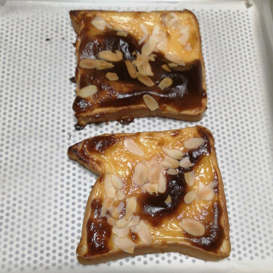 零失败快手岩烧乳酪(熔岩吐司)十分钟网红早餐，好吃哭