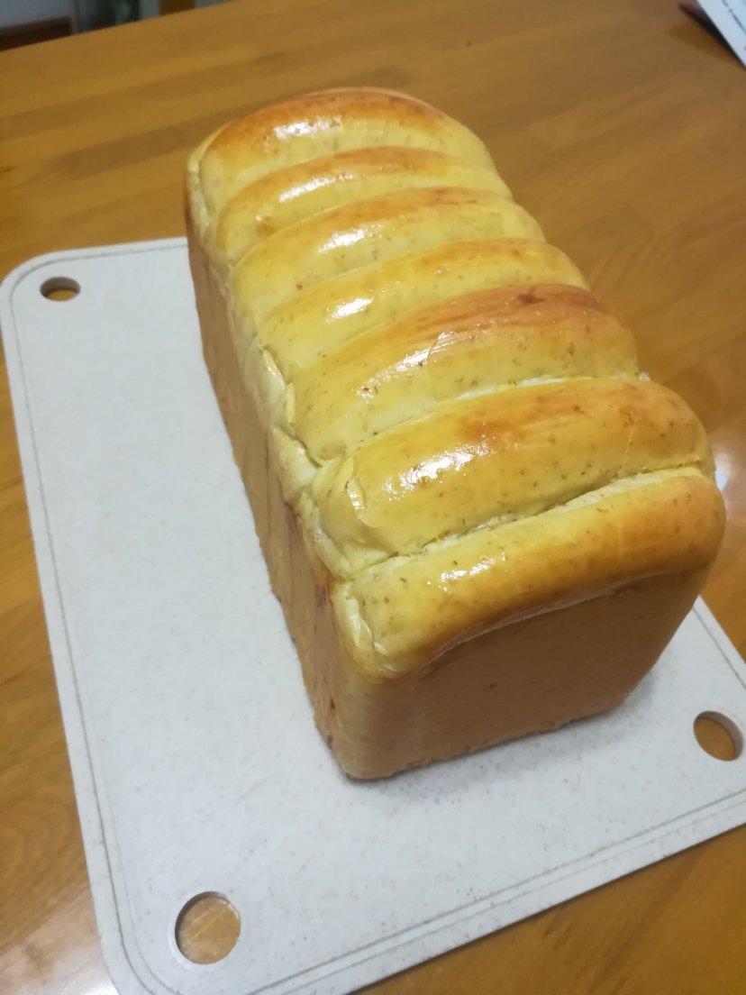 秒杀吐司的面包整形方法