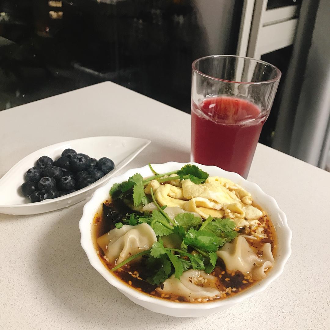 酸汤水饺