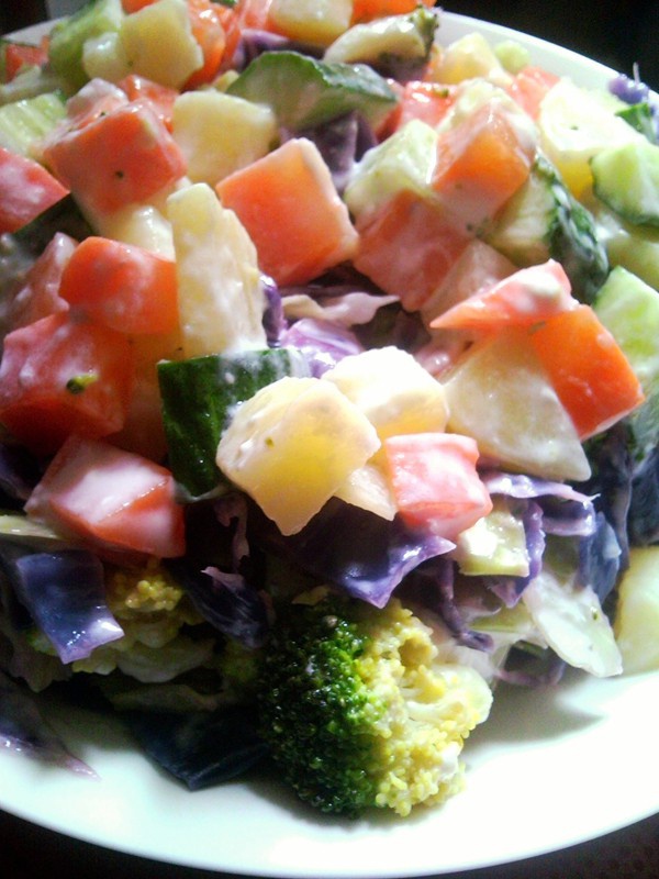 扭葫芦做的玉米蔬菜沙拉