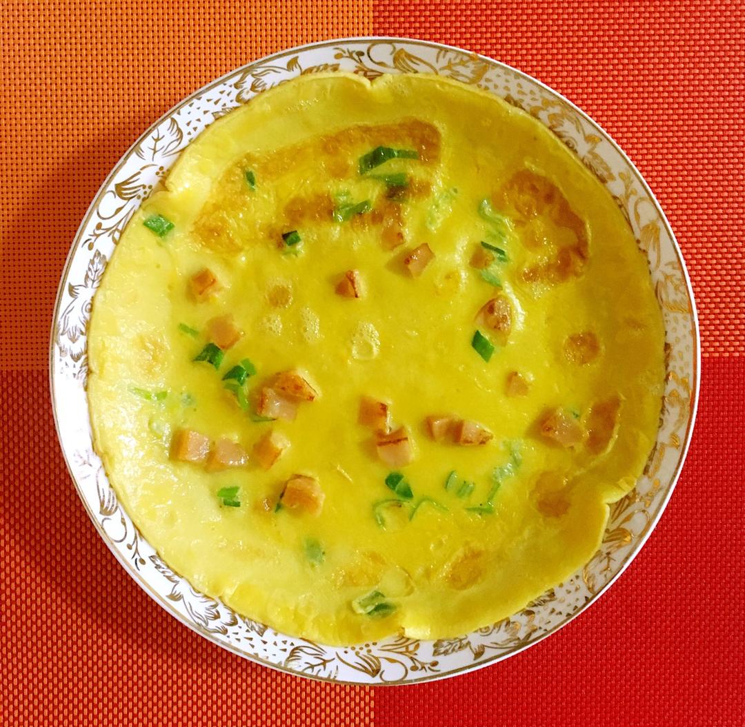 火腿肠葱花鸡蛋饼