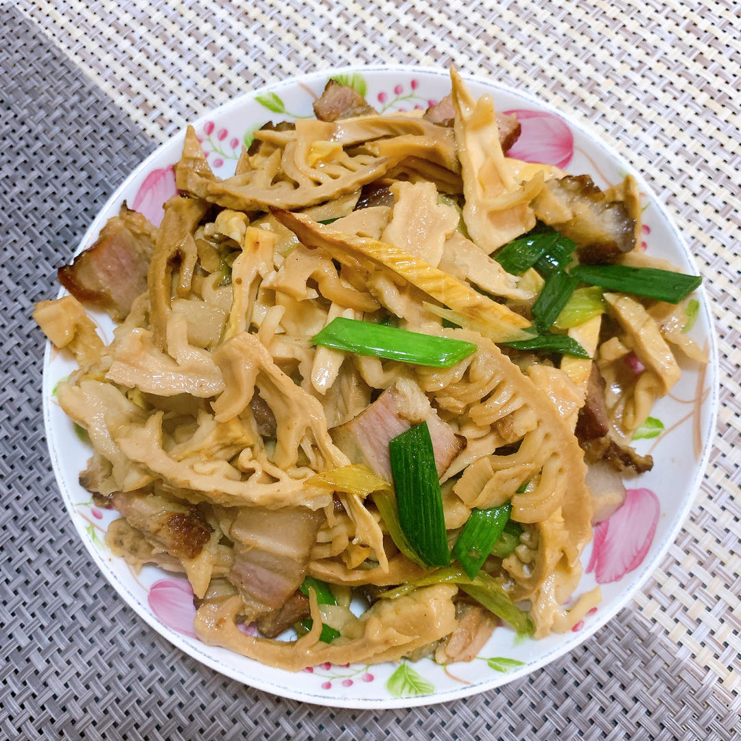 湘菜干笋炒腊肉