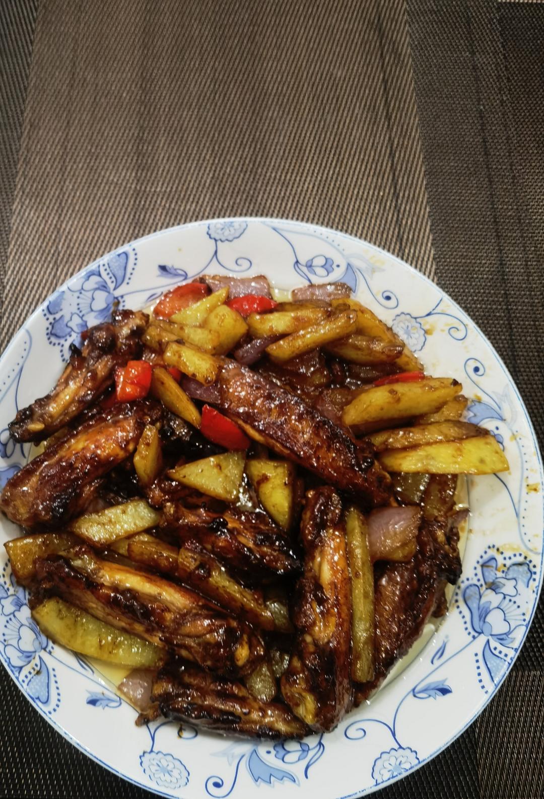 麻辣干锅鸡翅｜学会了就是你的拿手菜