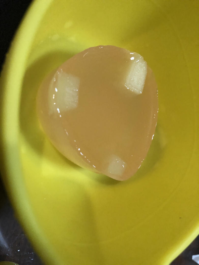 白凉粉版桃子果冻