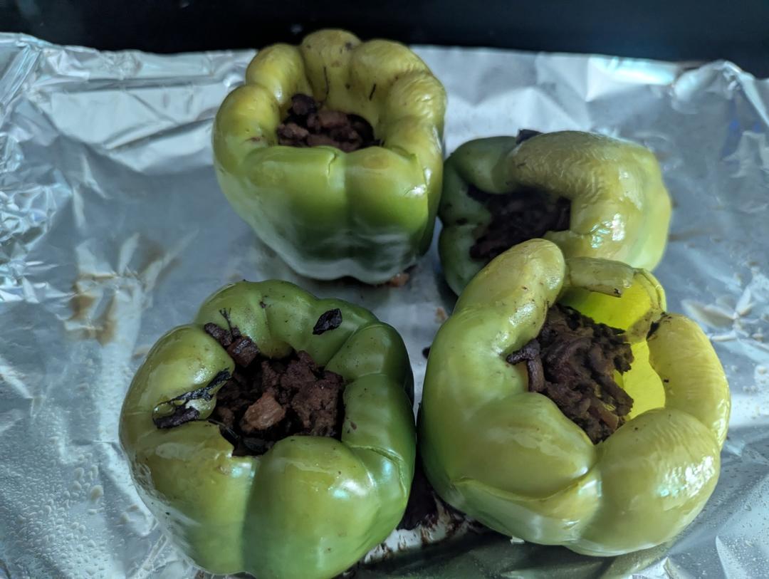 下饭菜“青椒酿肉”，香糯多汁鲜嫩下饭