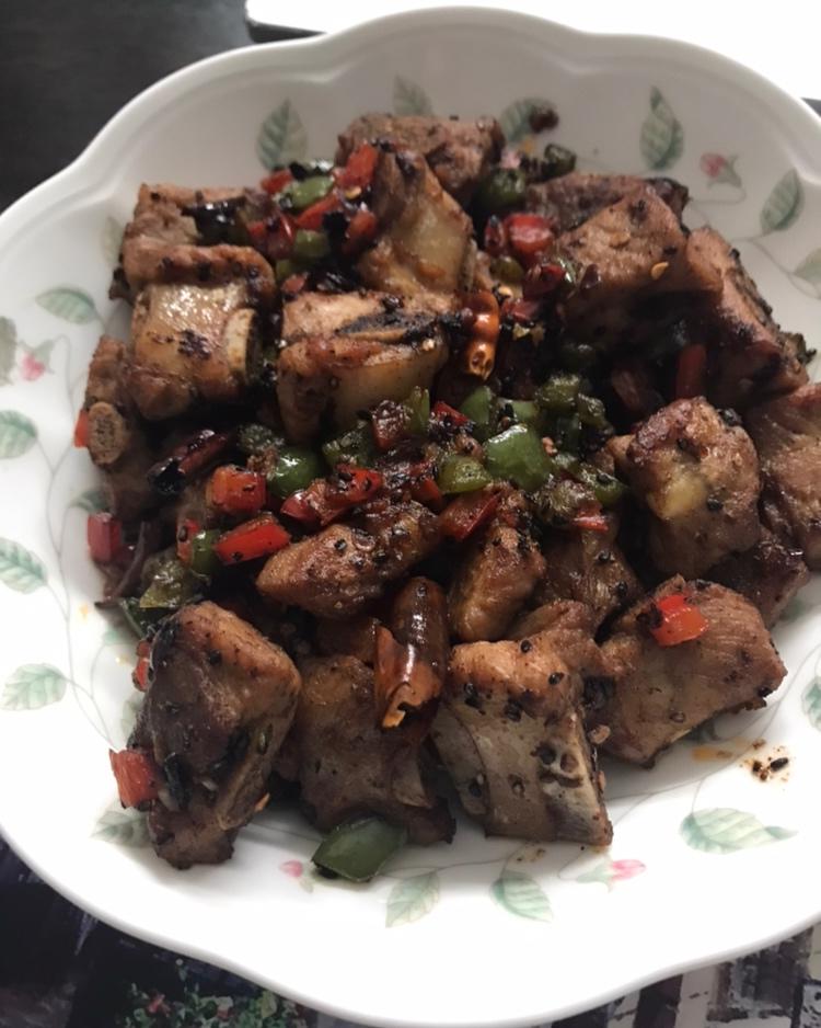 厨师长教你：“风味排骨”的家常做法，味道很赞，先收藏起来