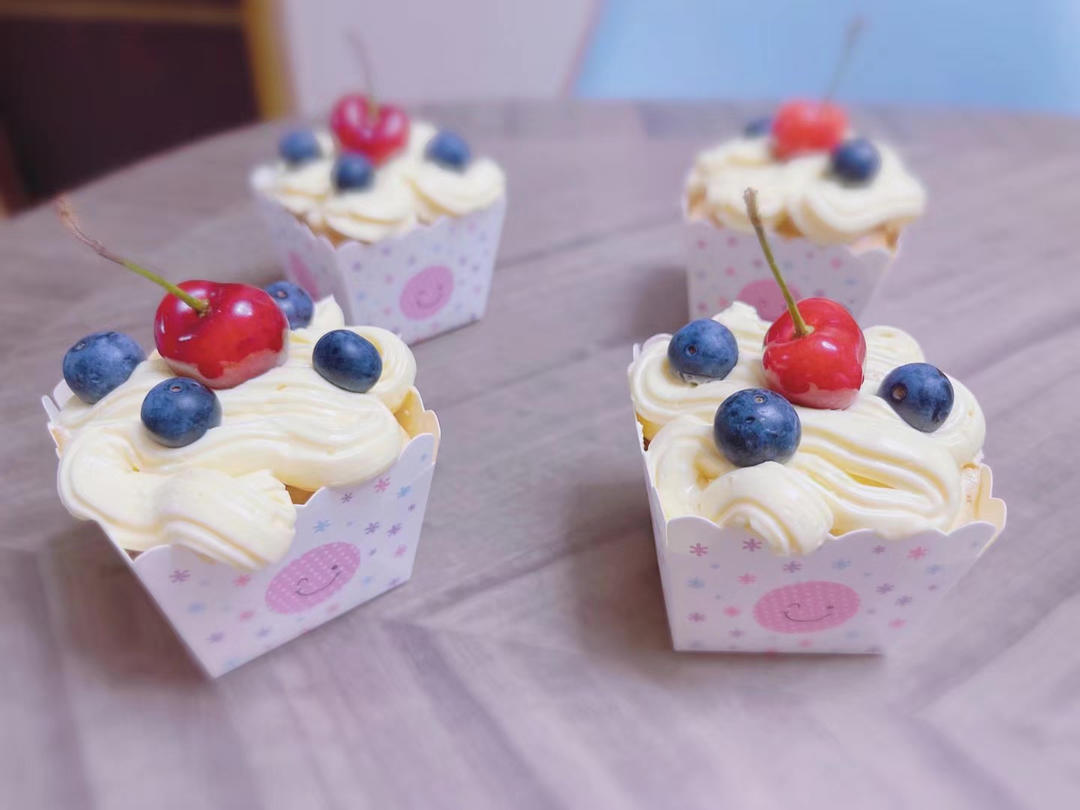 高颜值奶油纸杯蛋糕杯子蛋糕（附教程）