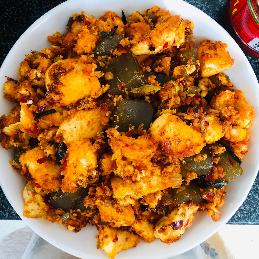 会做饭的果果阿做的凉粉炒馍