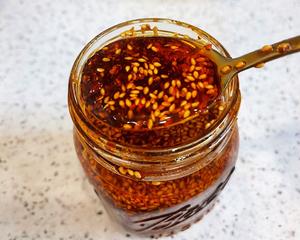 秘制辣椒油，香到没朋友     （做法简单吃一年都不会坏）的做法 步骤5