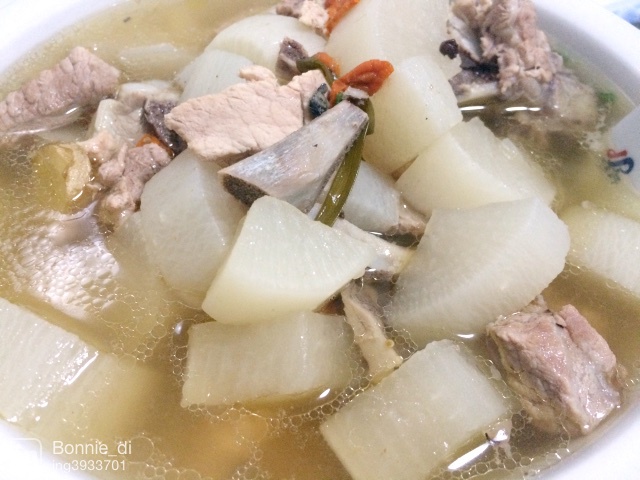 萝卜排骨汤