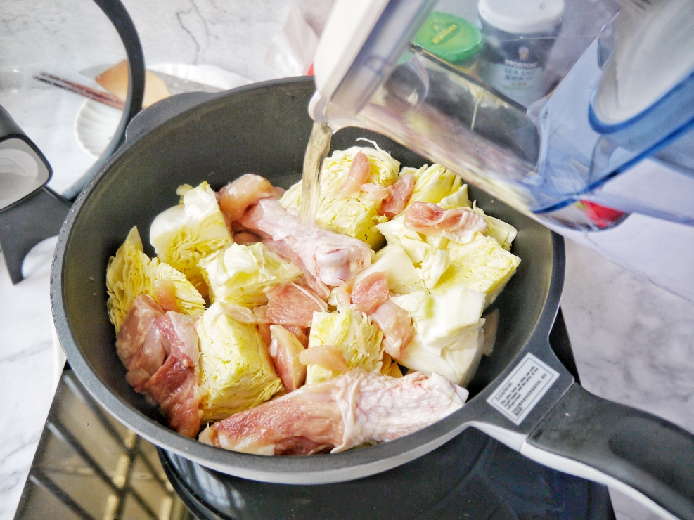 🔥小锅料理‼️芥末风味卷心菜鸡肉锅🍲的做法 步骤7