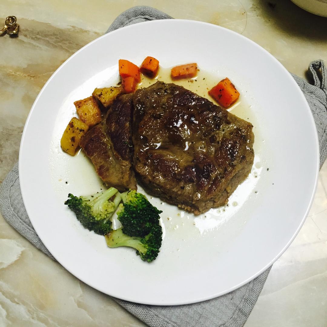 黑椒牛排