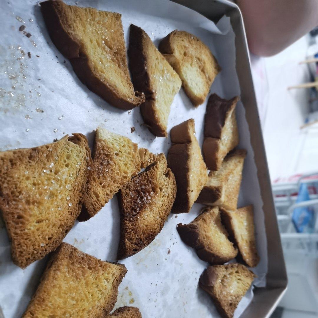 蜂蜜黄油脆吐司