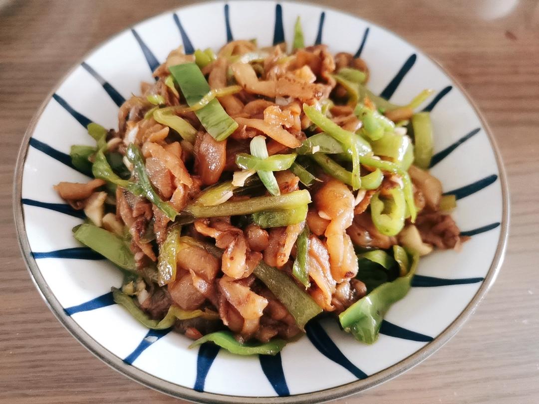 茄丝青椒丝炒肉丝