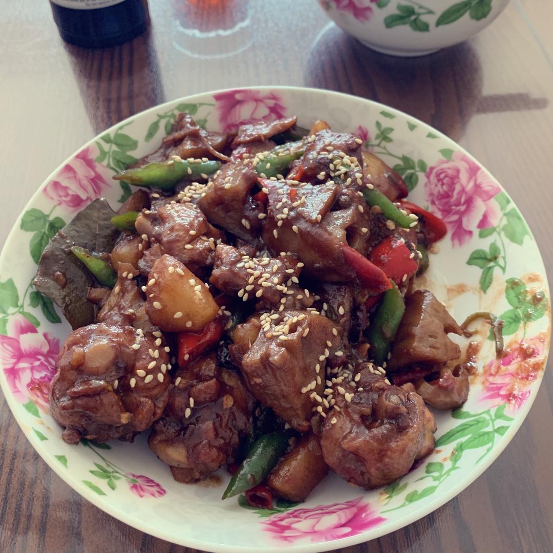新疆沙湾大盘鸡