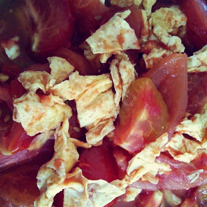 能拌饭的蛋炒番（嫩嫩的蛋绵绵的汁～这就是我的西红柿炒鸡蛋）