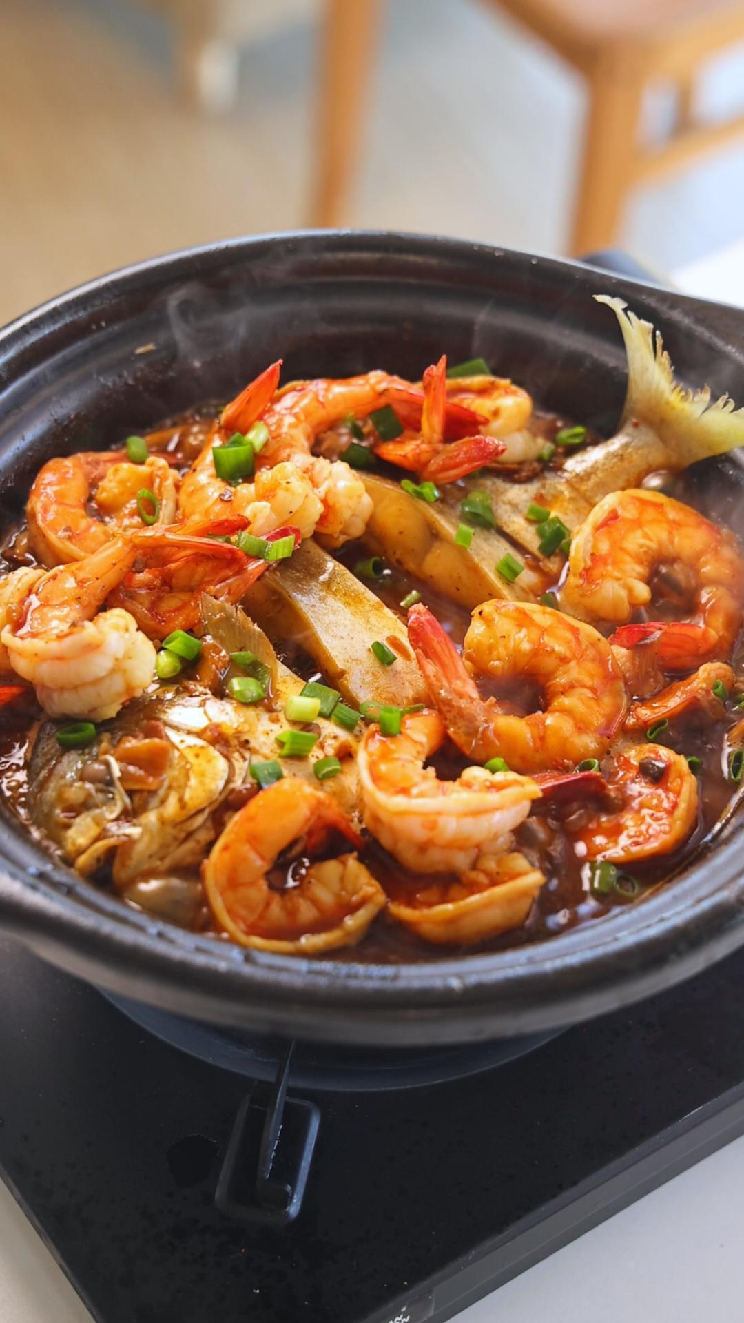 鲜虾鲳鱼煲