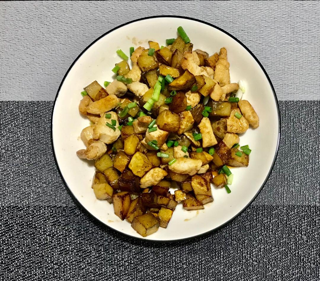 一道怎么做都好吃的干煎土豆鸡丁（红烧，咖喱，椒盐，孜然）