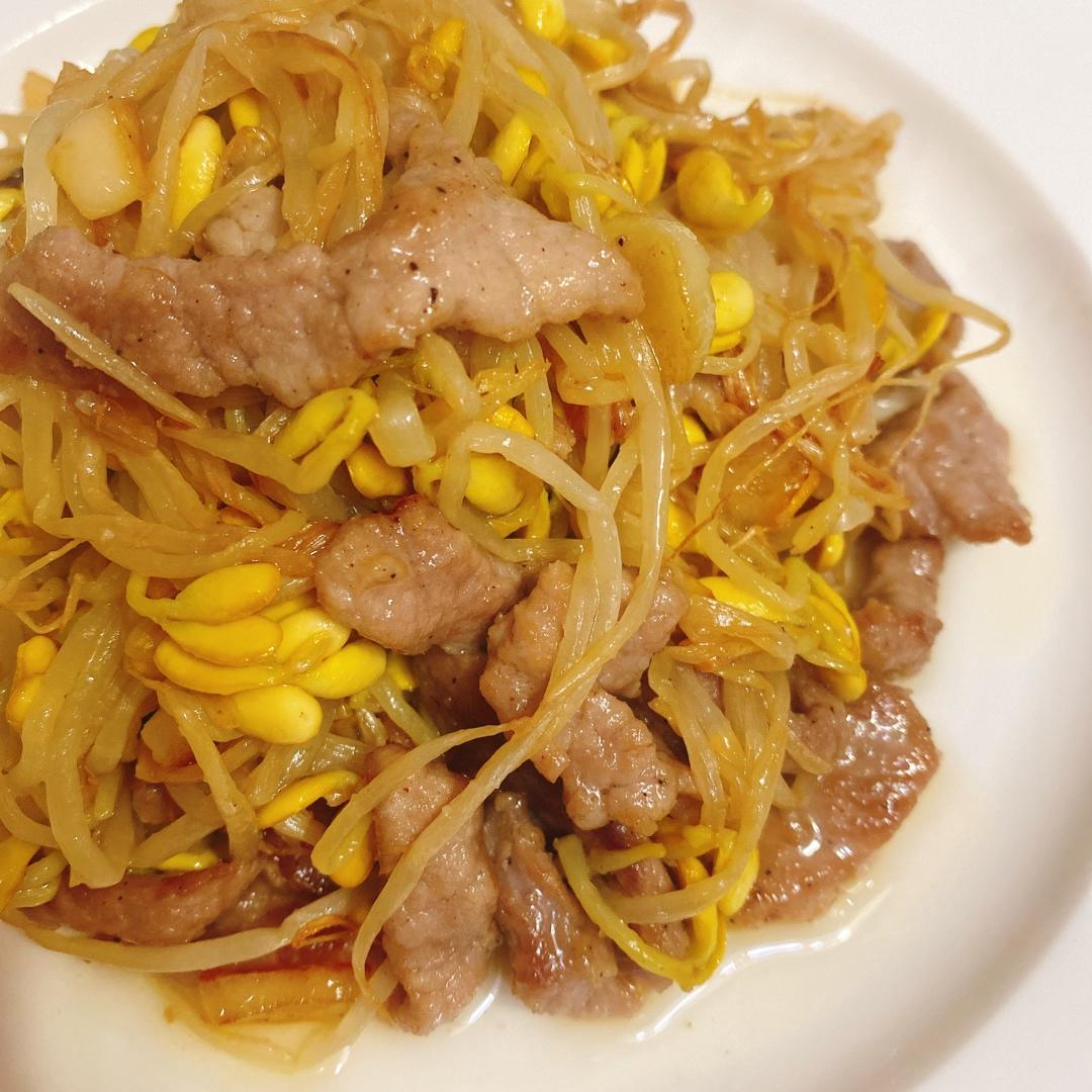 黄豆芽炒肉