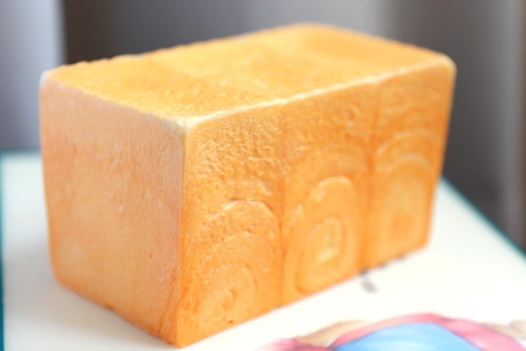 吐司，奶香手撕面包，超级香浓