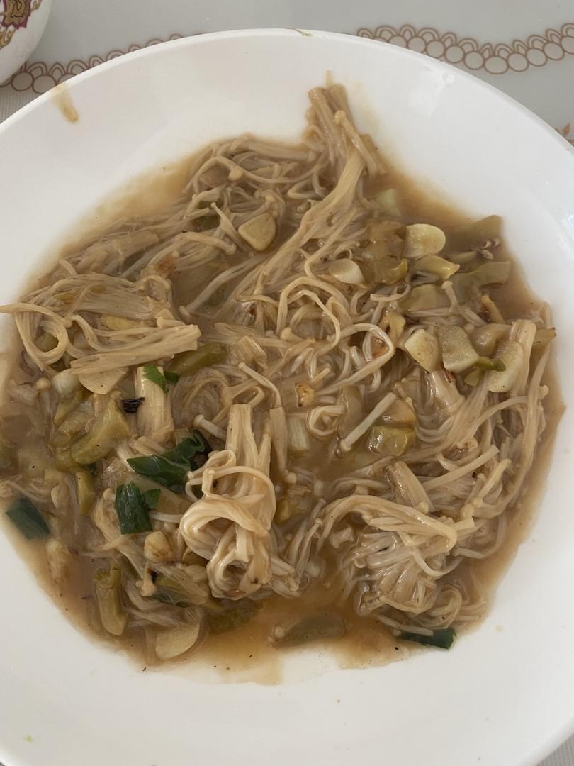 超下饭的炒金针菇！！