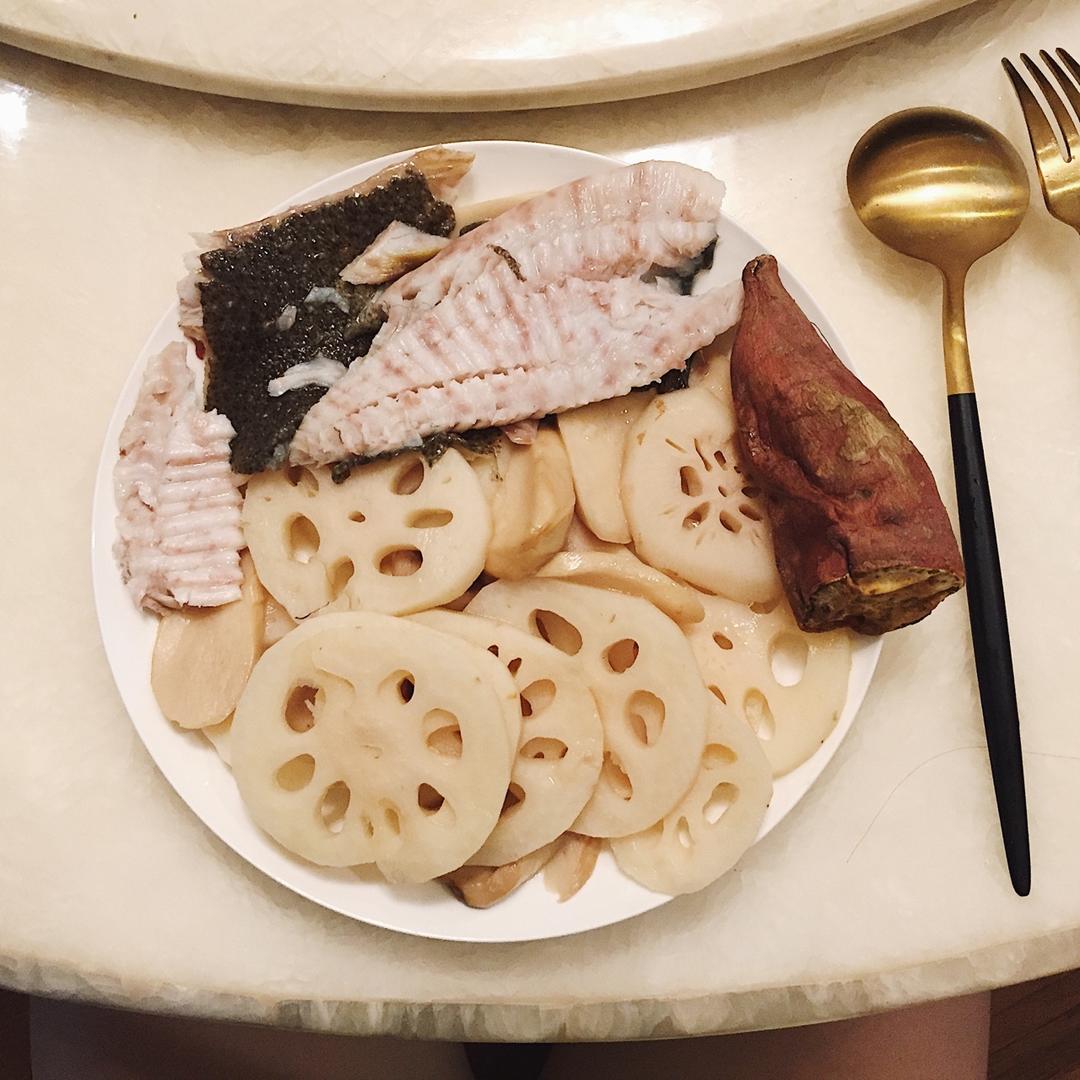 香菇炒藕片 | 健康·三餐