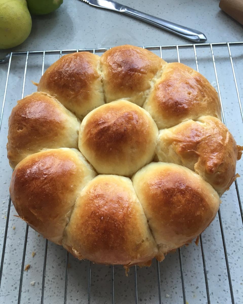 超软的牛奶小餐包