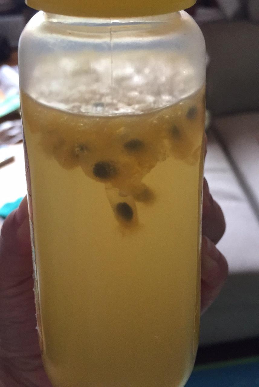 百香果的朴素吃法（百香果汁）