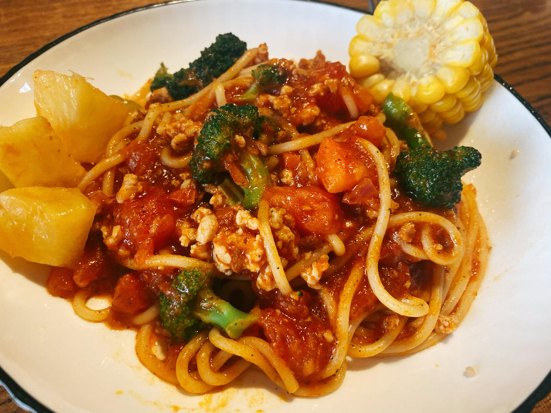 蘑菇番茄肉意大利面