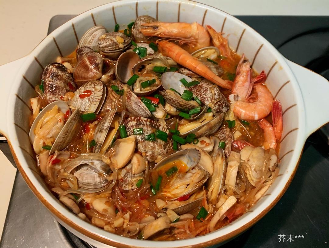 秘制花甲粉丝煲，味道秒杀路边摊