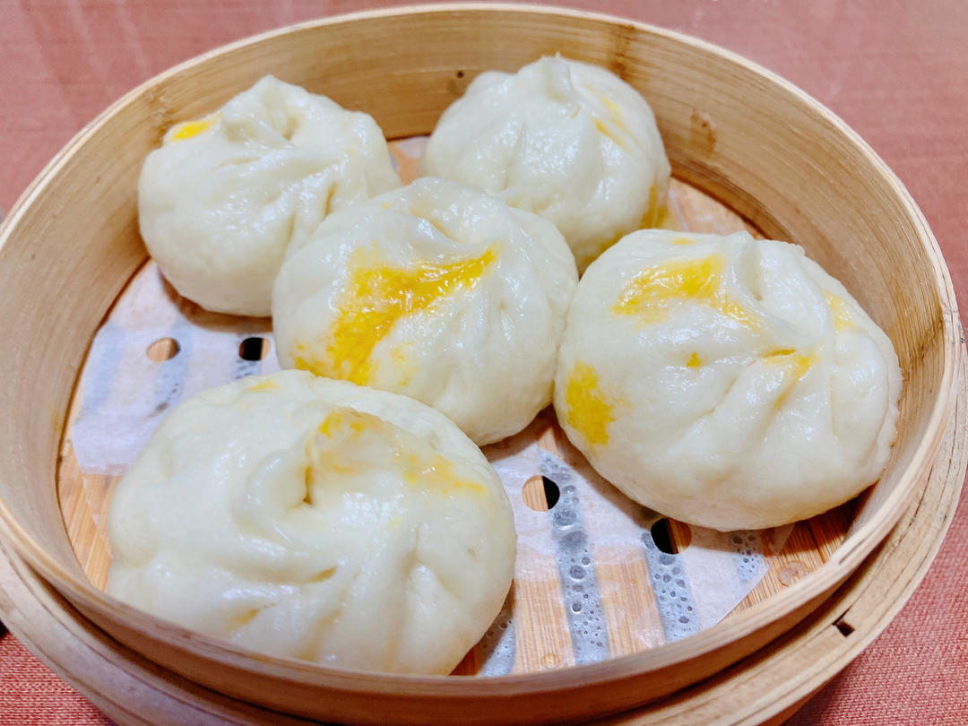 蟹粉小笼包